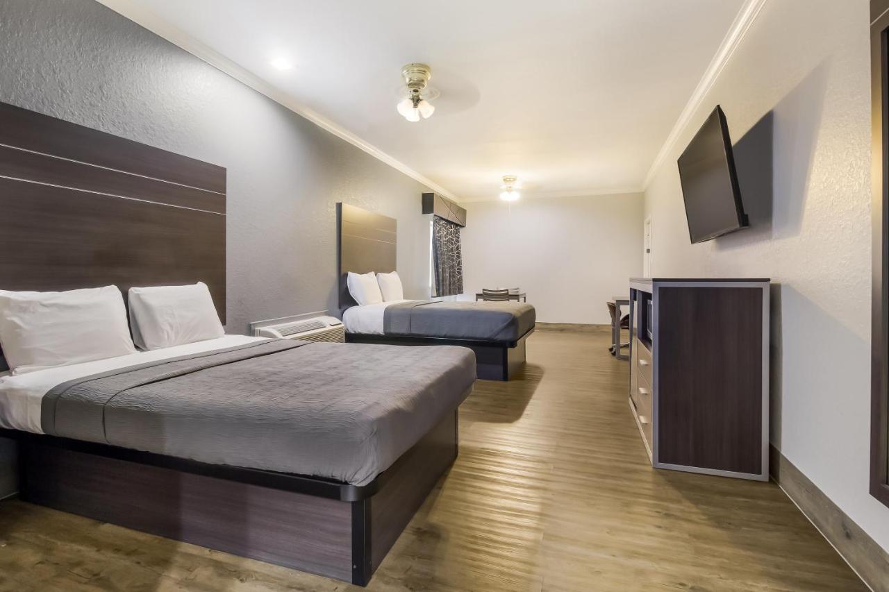 Americas Best Value Platinum Inn & Suites Хюстън Екстериор снимка