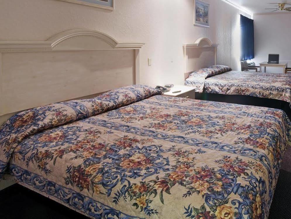 Americas Best Value Platinum Inn & Suites Хюстън Екстериор снимка